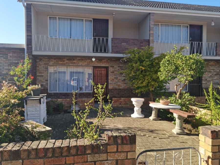 To Let 3 Bedroom Property for Rent in Kabega Park Eastern Cape